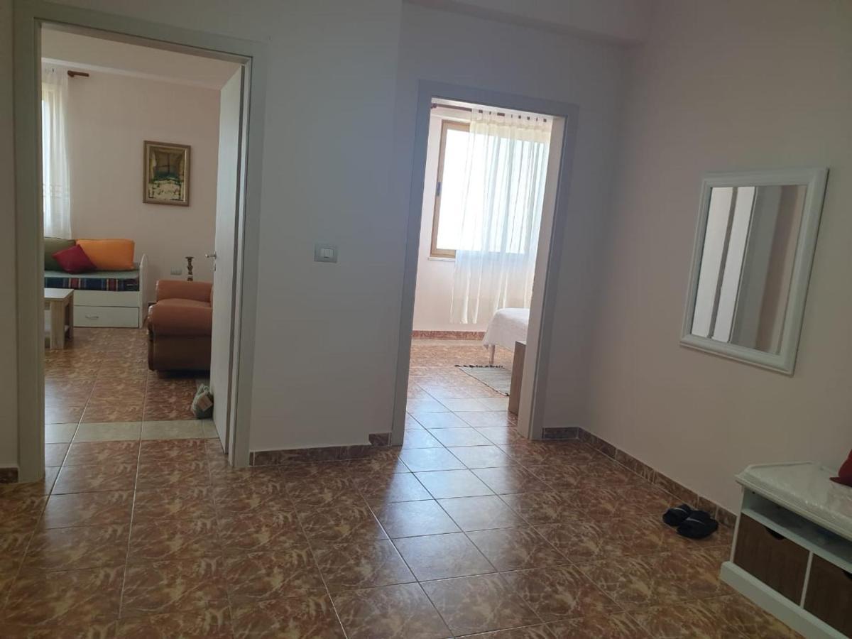 Jozi Kaiser Apartment 1 Durres Exterior photo