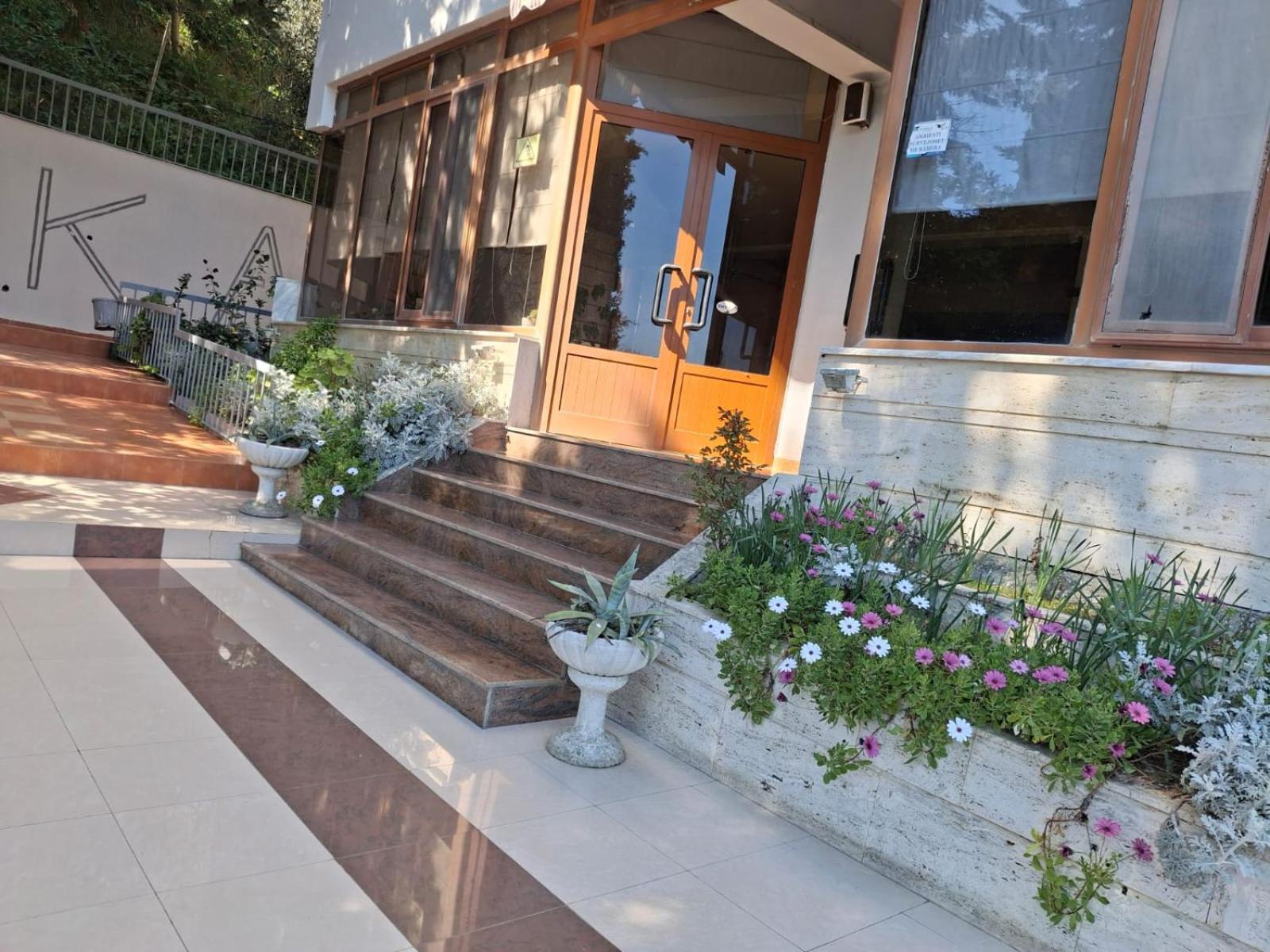 Jozi Kaiser Apartment 1 Durres Exterior photo